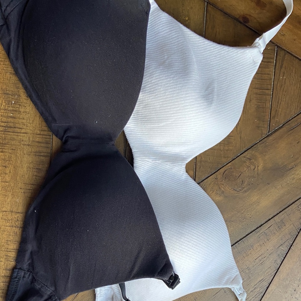 Women’s nursing bra